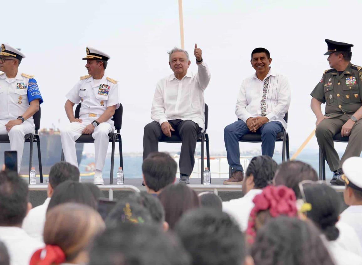 AMLO insiste en continuidad del Corredor Interoceánico; presagia más de 300 mil empleos en el sureste