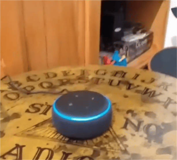 ¿Alexa habla con fantasmas? Esto se sabe