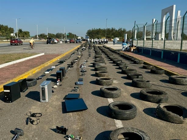 PMA y estudiantes del Cetmar y Conalep realizan el “Kilómetro de Residuos”