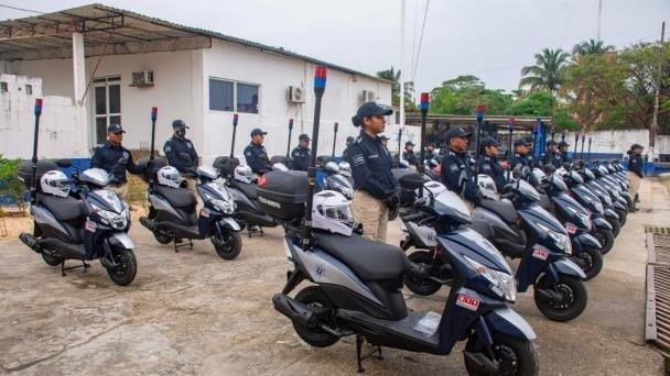 ¿Y las motopatrullas…? ¡En una bodega paisano...!