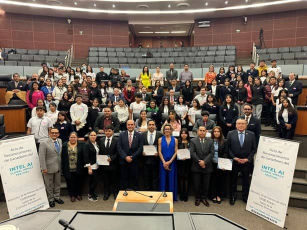 Reconoce el Senado de la República a estudiantes del Conalep de Veracruz