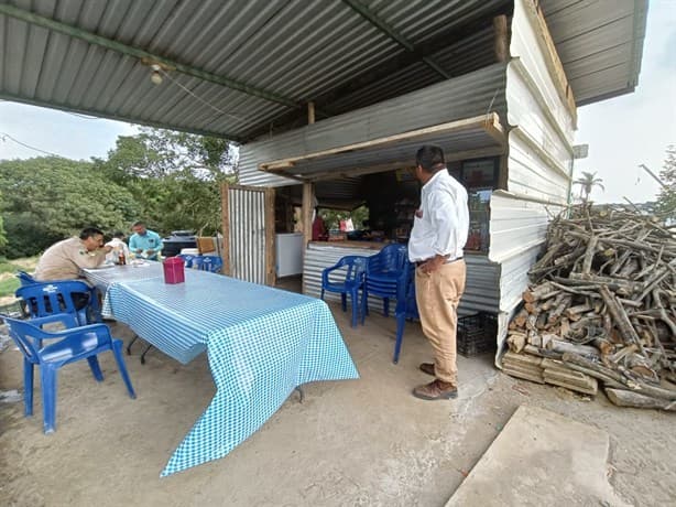 Pozo petrolero de Pemex trae alza al comercio en área rural de Minatitlán