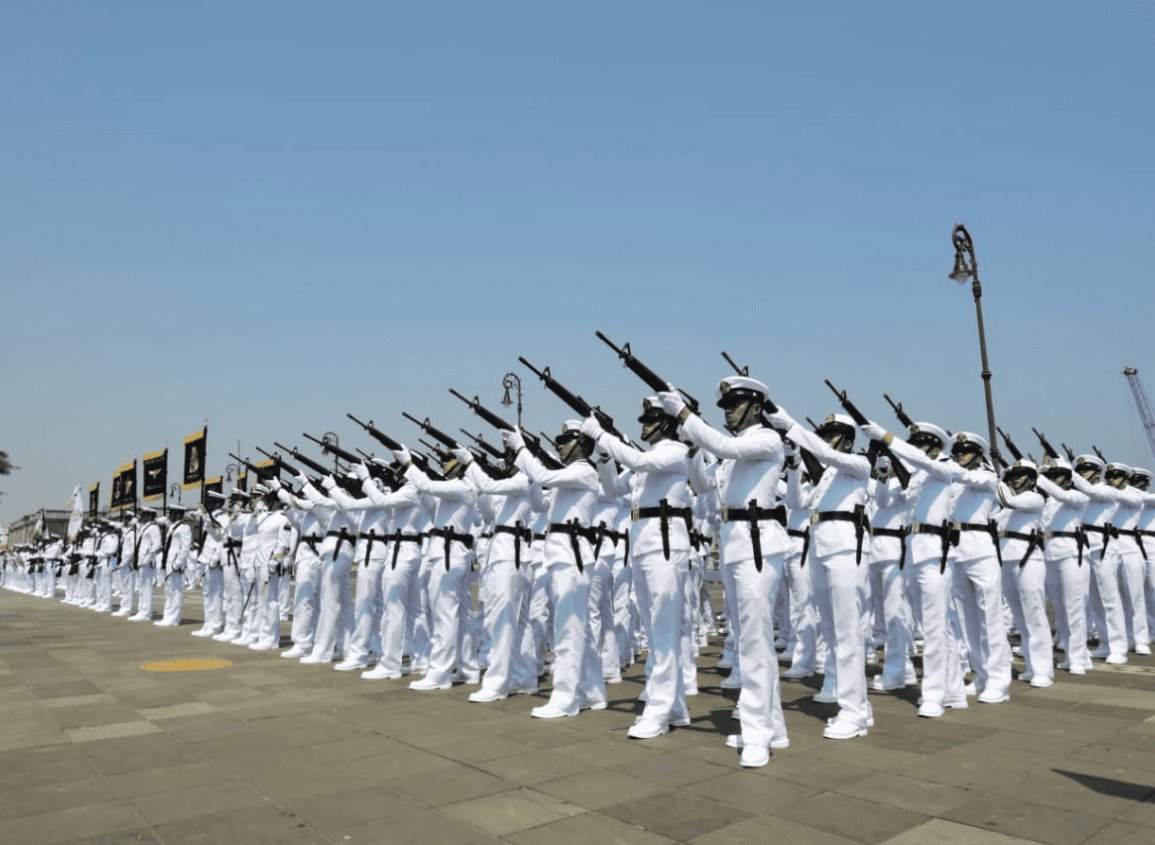 Marinos militares retirados crearon un centro único en el país, que puede ser ejemplo de vida