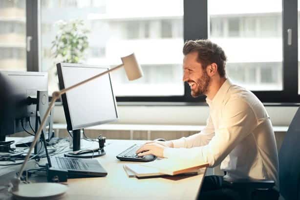 ¿Eres realmente feliz en el trabajo? Herramientas clave para evaluar tu bienestar laboral