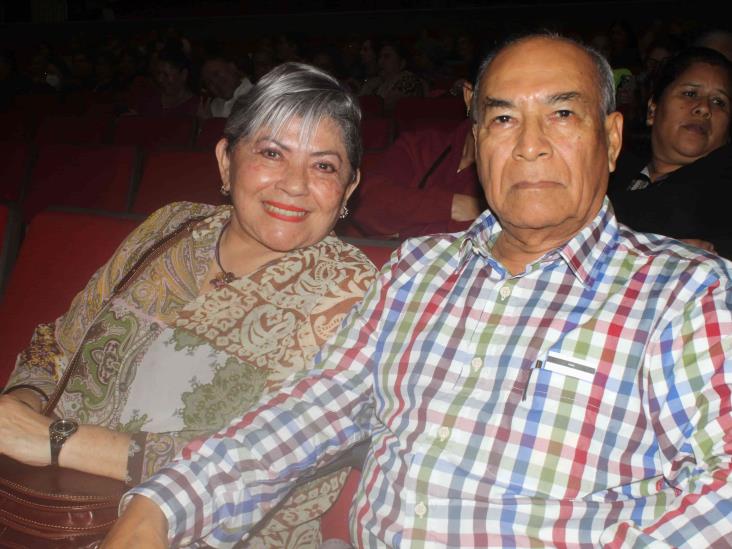 Sylvia Pasquel protagoniza monólogo ‘No Seré Feliz Pero Tengo Marido’
