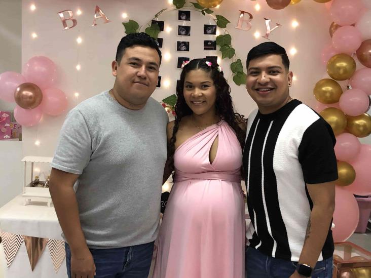 Denisse Becerra protagoniza ameno baby shower