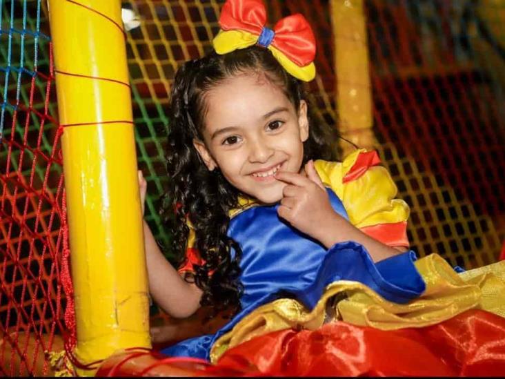 Isabella Kayser Melgar fue bautizada y cumplió 4 años de vida