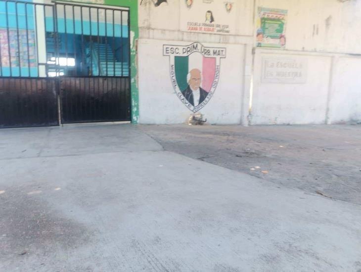 Aun sin solución problemas que provocaron paro de labora en escuela primaria de Nanchital