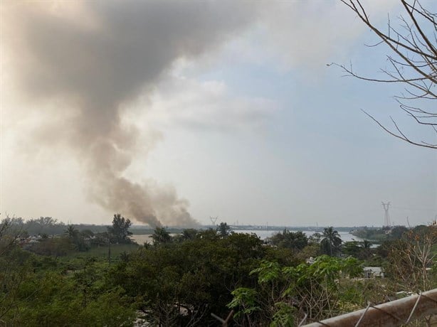 Se incendia laguna Olmeca en Veracruz