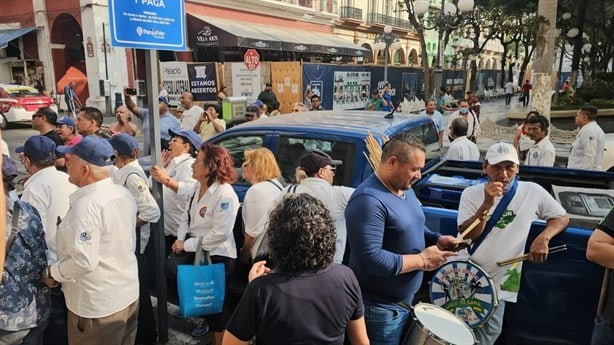 Exportuarios se manifiestan en rueda de prensa de hijo de Dante Delgado en Veracruz | VIDEO