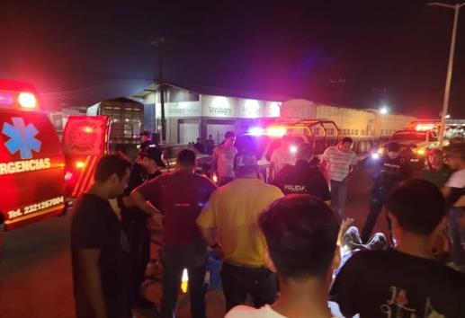 Ciclista con graves lesiones tras ser arrollado en la carretera Amozoc-Nautla