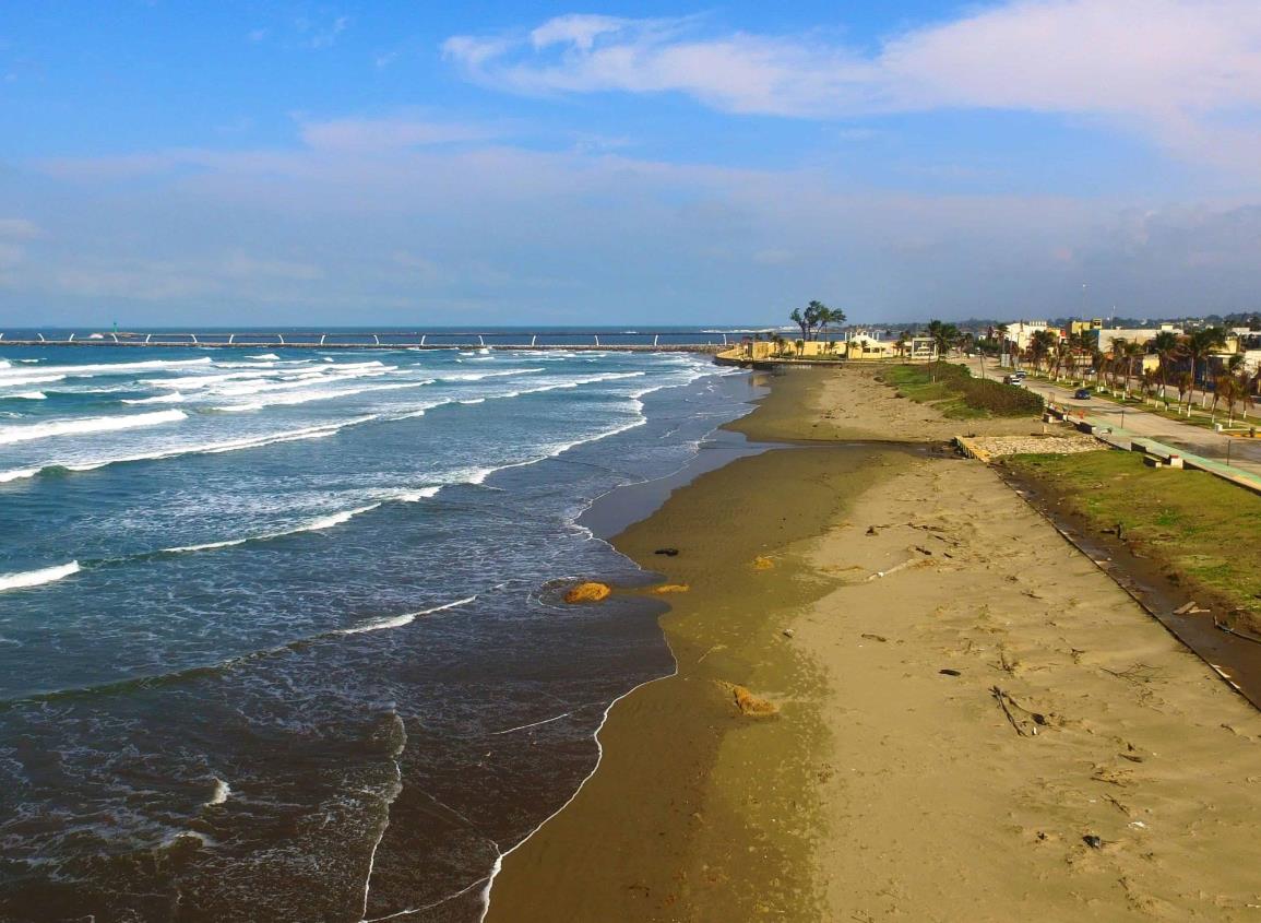 En esta zona de Coatzacoalcos, el mar comienza a recuperar terreno ¿vecinos en peligro?