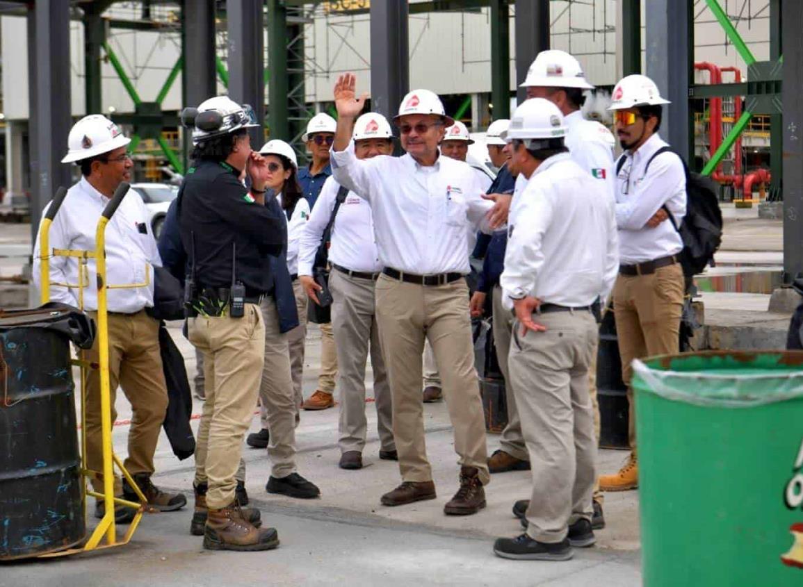 Nueva visita de Octavio Romero Oropeza a Coatzacoalcos; recorrió estos complejos de Pemex | VIDEO