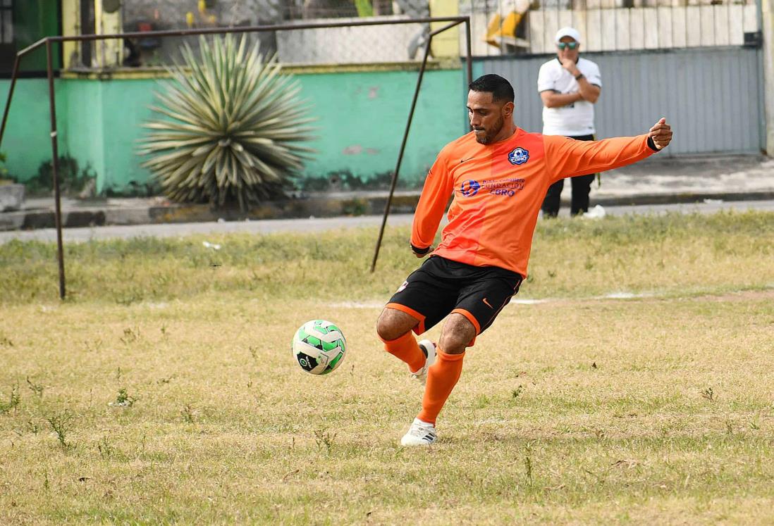 Se impone CBRO FC en la Liga Oropeza