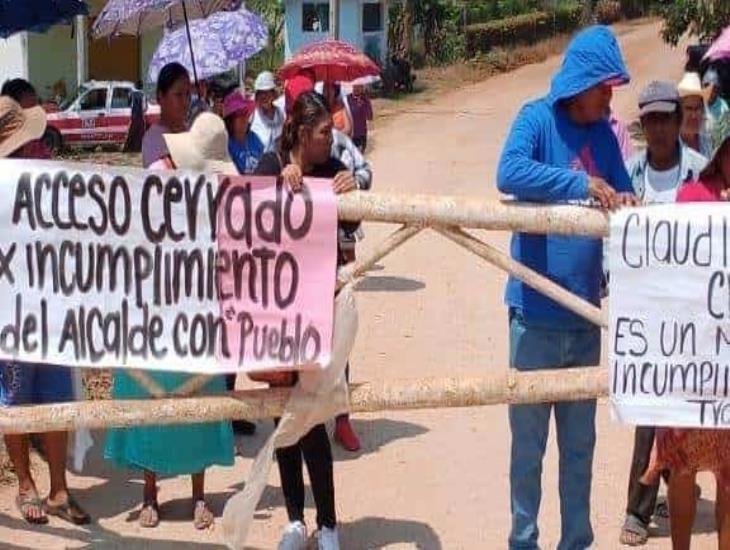 Bloquean acceso a comunidad de Papajan; exigen carreteras de calidad