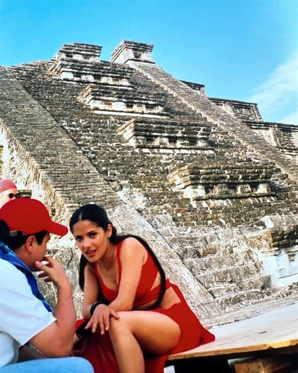 Salma Hayek comparte fotos de su juventud en El Tajín y se muestra orgullosa de sus raíces | FOTOS