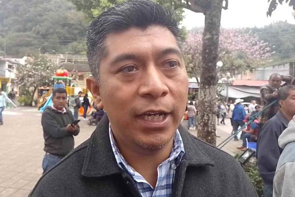 Buscará José Luis Tehuintle Xocua reelegirse como diputado local por Zongolica