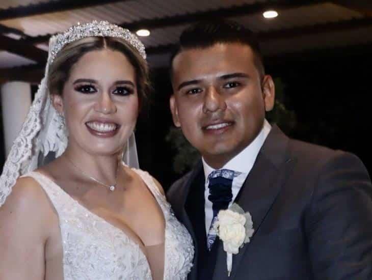 Eliana Alceda Álvarez y Víctor Hugo Chantrés Castillo contraen sagrado matrimonio