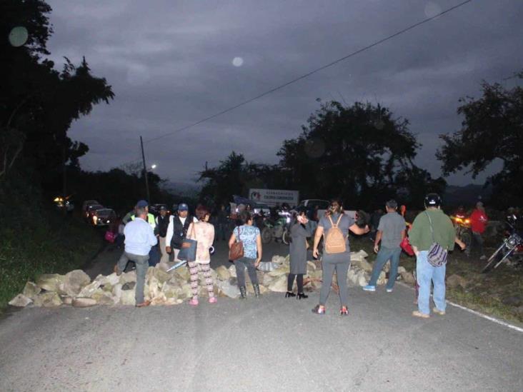 Invasión en colonia de Misantla desata tensión y violencia