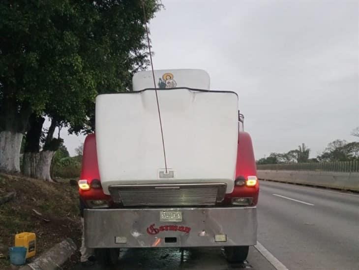 Tráiler causa movilización tras falla mecánica en la autopista Veracruz-Puebla