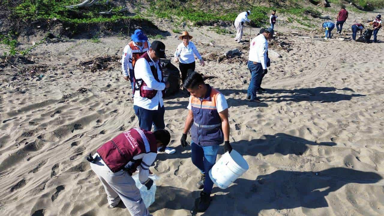 Más de una tonelada de basura fueron levantadas de las playas de Agua Dulce