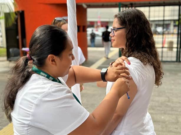 Instalan módulo de atención médica en la UV región Veracruz