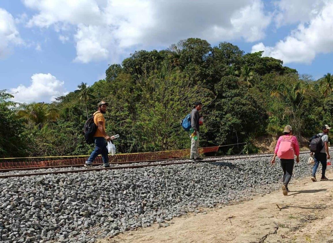 Ladrones atemorizan y atacan a migrantes que pasan por Ixhuatlán