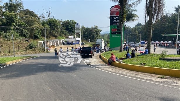 Tras acuerdos, pobladores retiran bloqueo en carretera Fortín-Xalapa