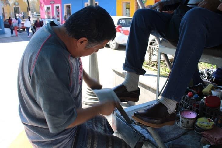 Boleros prevén repunte de servicios por aniversario luctuoso de Alfonso Arroyo Flores en Misantla 