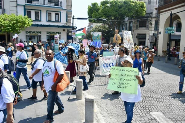 Tandeos, síntoma de emergencia de agua en Xalapa