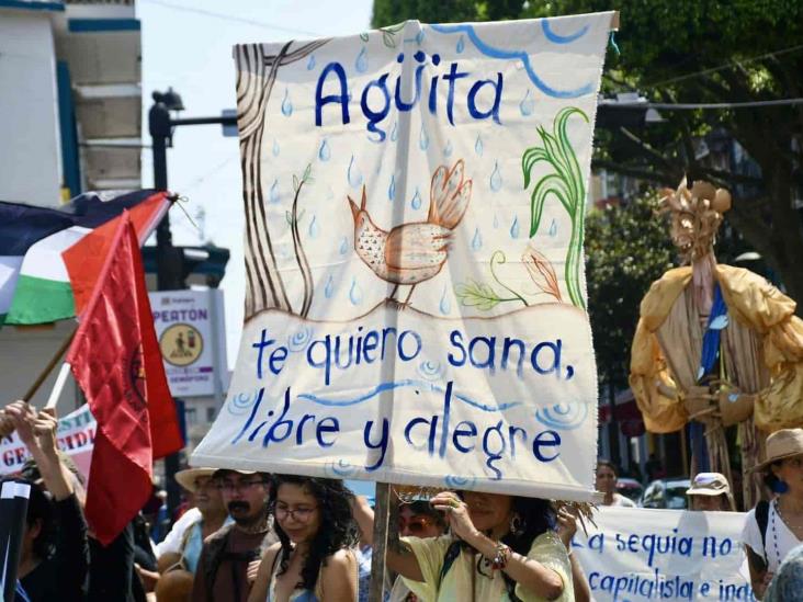 Tandeos, síntoma de emergencia de agua en Xalapa