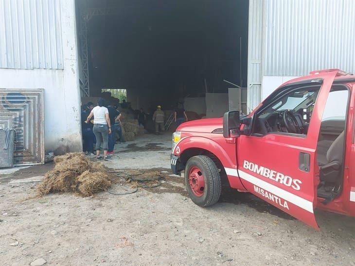 Se reporta incendio en local El establo en Misantla