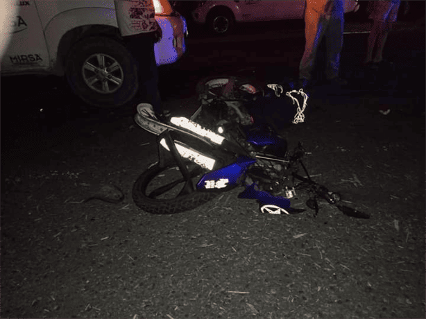 Accidente entre moto y camioneta deja un lesionado en carretera Veracruz-Xalapa