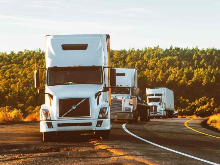 ‘No dejan nada’; así han cambiado los robos a transportistas en carreteras del país