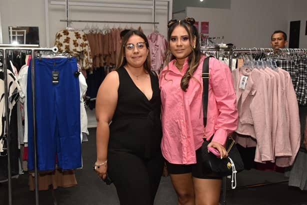 Influencers disfrutan cóctel de preapertura de la Pop Up Store de SHEIN México, en Plaza Andamar