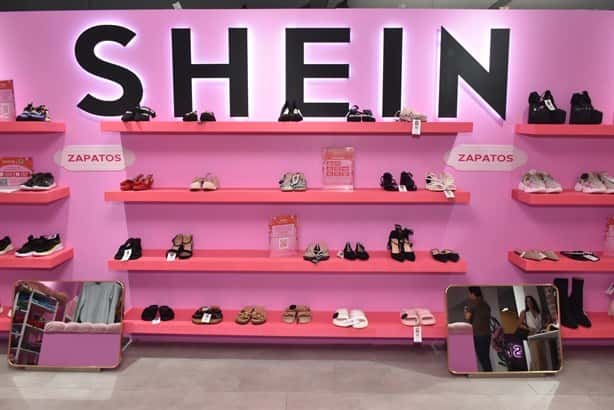 Influencers disfrutan cóctel de preapertura de la Pop Up Store de SHEIN México, en Plaza Andamar