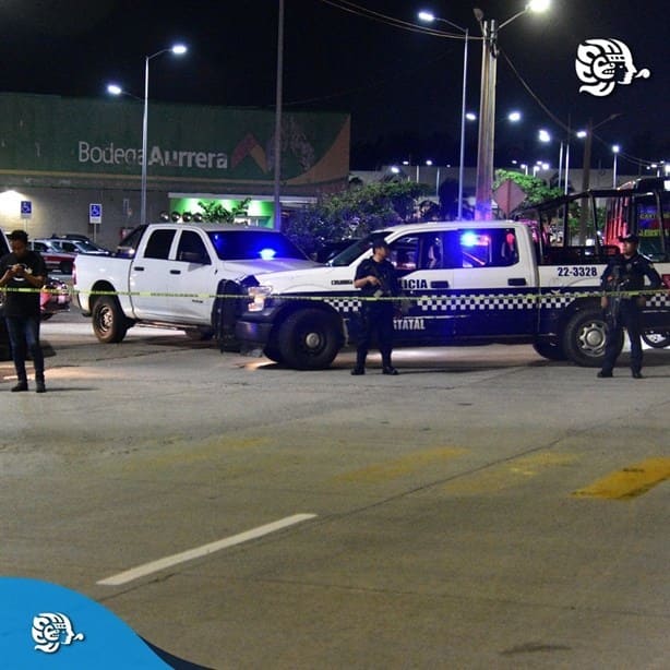 Matan a checador en Coatzacoalcos; balazos alarman a la Santa Isabel l  VIDEO