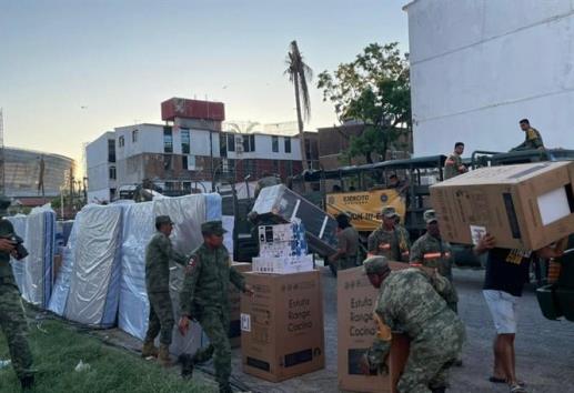 Se han entregado 250 mil paquetes de enseres tras paso de Otis: Sedena 
