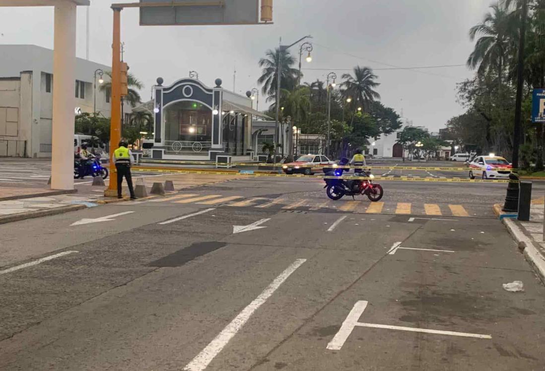 Cierre vial en avenida Independencia por desfile de la Expropiación Petrolera en Veracruz