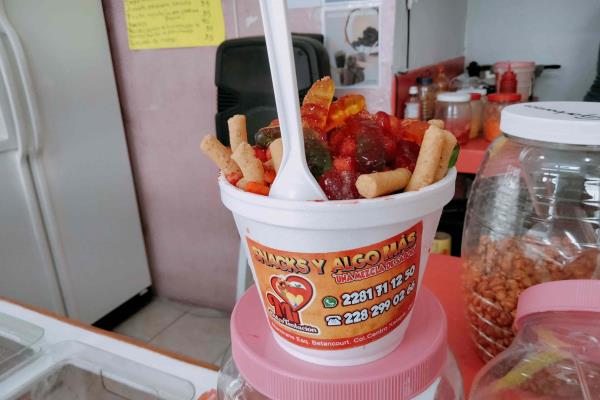 ¿Con antojo de ´Gomiboing´, mangonada o fresas con crema? ¡En este lugar de Xalapa los puedes encontrar!