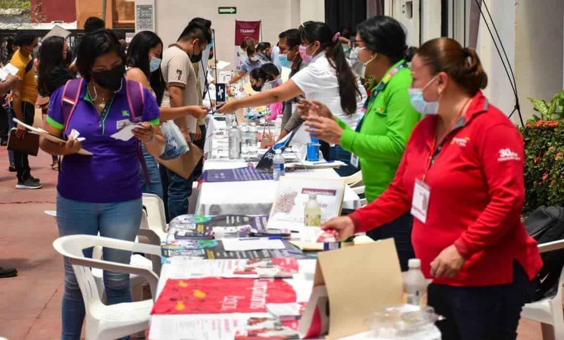 Harán feria de empleo nacional para mujeres en Coatzacoalcos; ¿Cuándo y dónde?