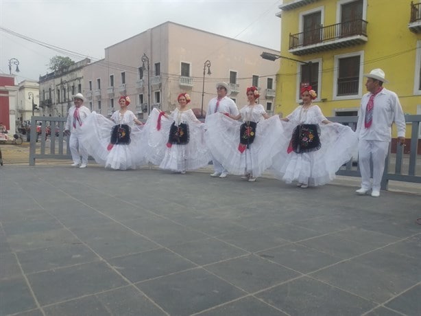 Ballet folklórico de Veracruz busca apoyo para viajar a Colombia