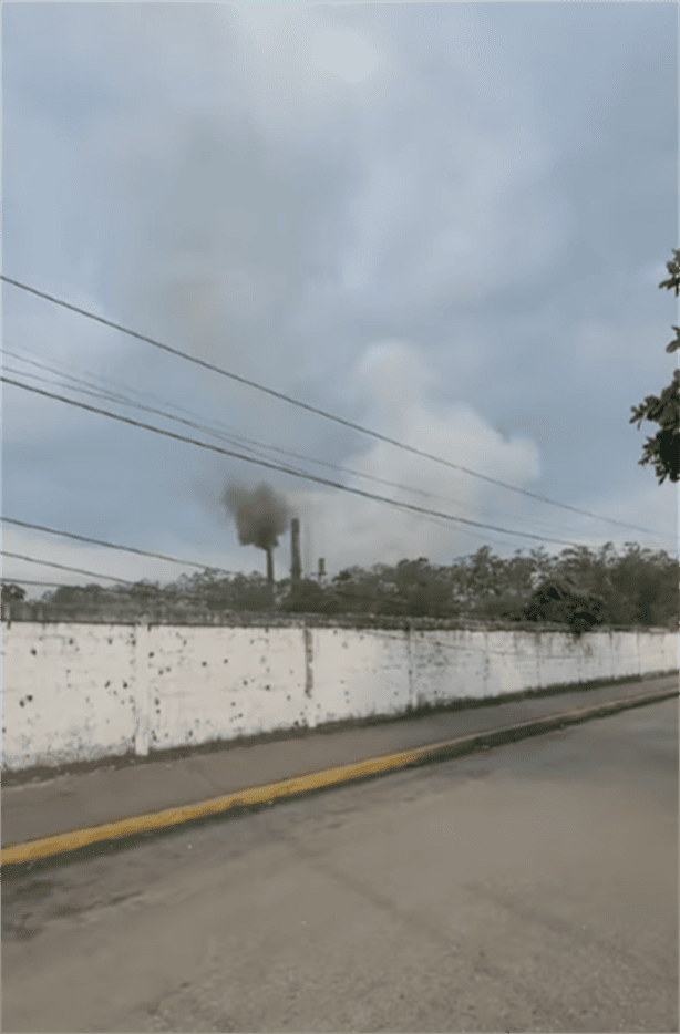 Explota caldera en ingenio de Hueyapan de Ocampo; reportan lesionados |VIDEO