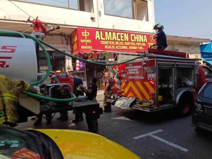 Incendio en tienda causa alarma en habitantes de Córdoba