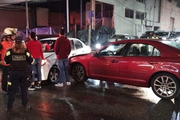 Dos lesionados tras choque en colonia San José de Córdoba