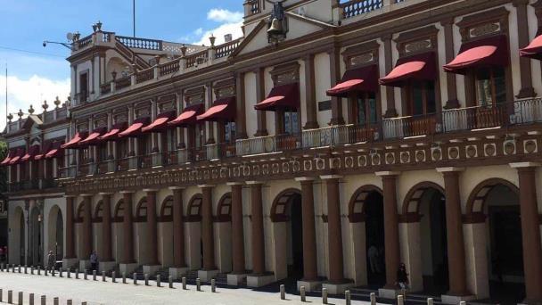 CAFÉ DE MAÑANA: LA SOBERBIA EN POLÍTICA SEDUCE Y COBRA FACTURAS