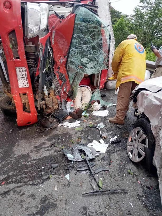 Trágico accidente en carretera de Jalacingo, Veracruz: dos pierden la vida