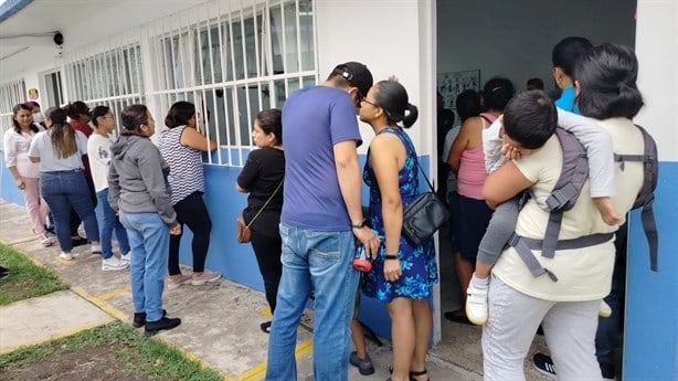 Despiden a directora del Centro de Atención Múltiple de Orizaba; padres reclaman