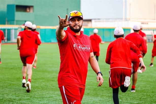 Tiene JJ Pacho casi equipo completo en El Águila