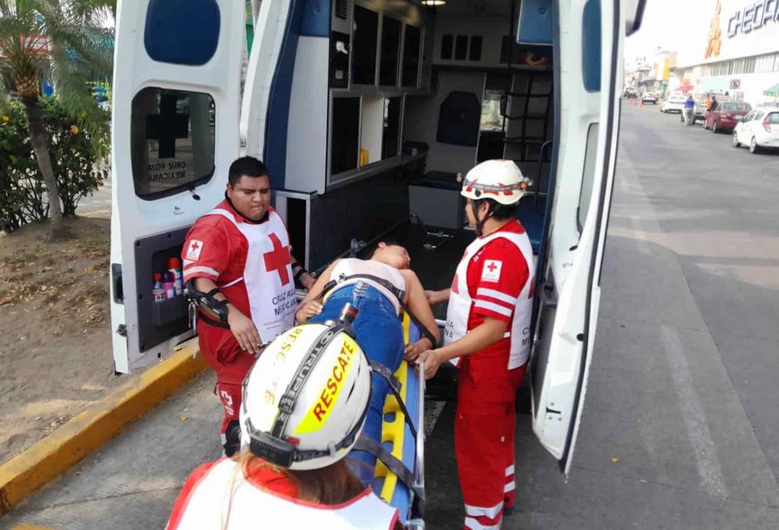 Arrollan a joven motociclista en la colonia Centro de Veracruz | VIDEO